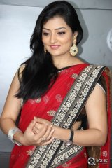 Anchor Madhuri Photo Gallery